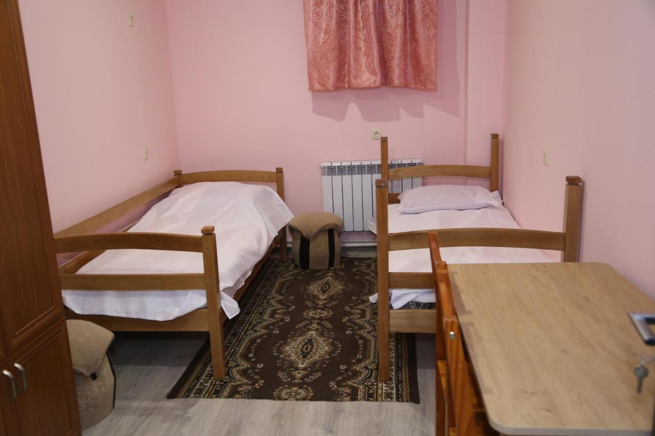 Arsego Hostel Vanadzor Esterno foto