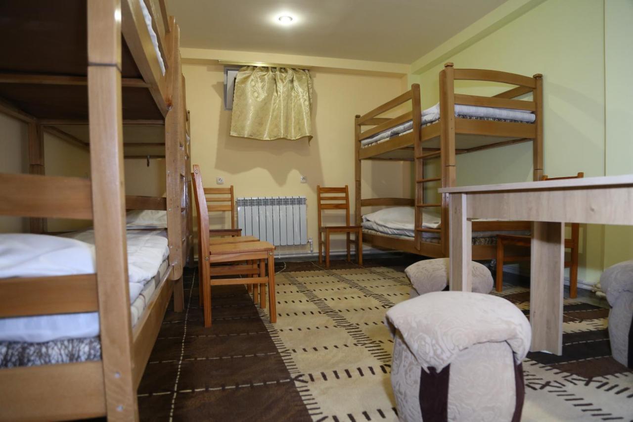 Arsego Hostel Vanadzor Esterno foto